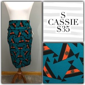 Small LuLaRoe Cassie